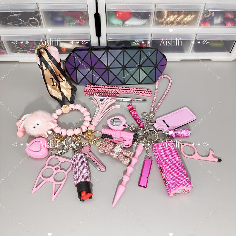21 Piece Women's Self Defense Keychain Kit
