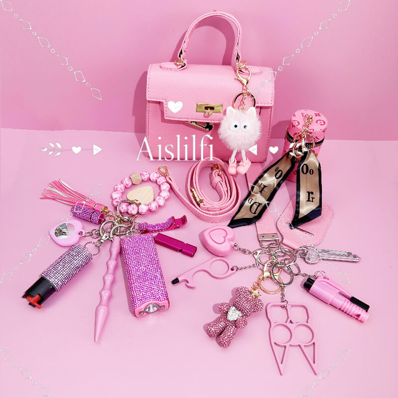Kelly Bag 19 Piece Self Defense Keychain Kit